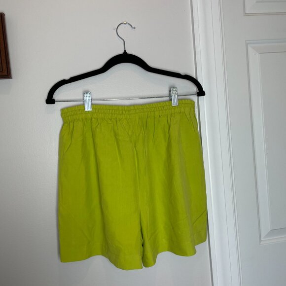 100% Silk Lime Green Shorts - Clio Petites PL - Picture 8 of 8